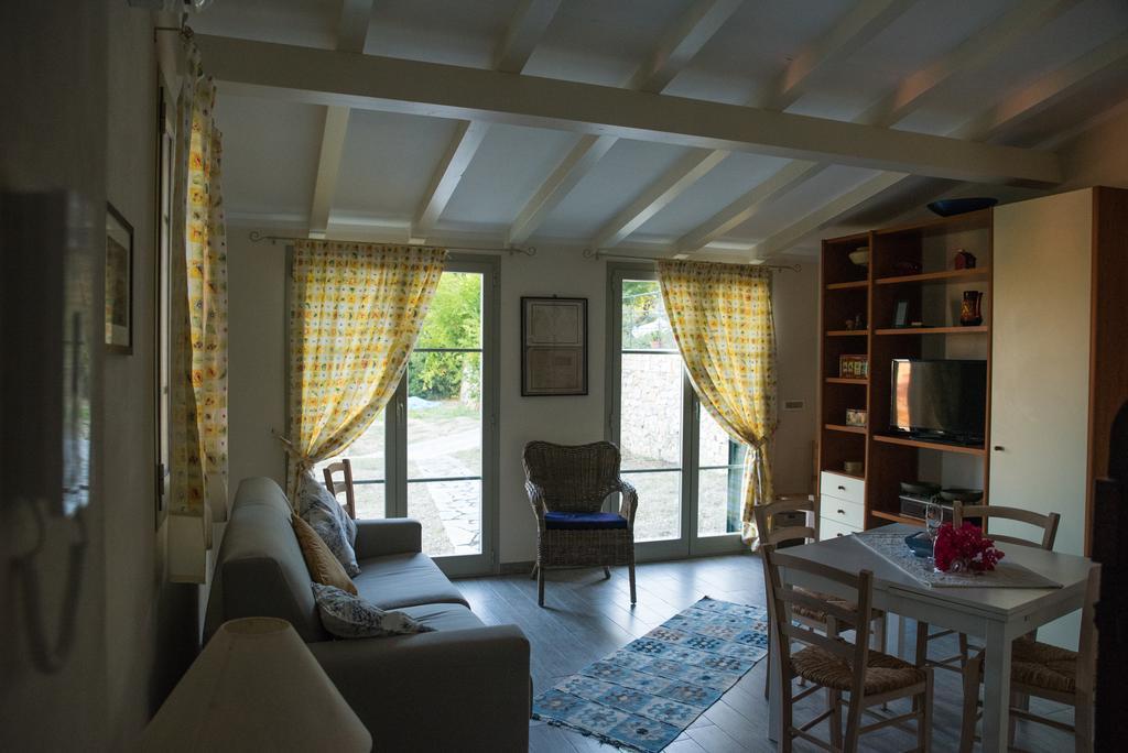 Villa Caterina Империа Стая снимка